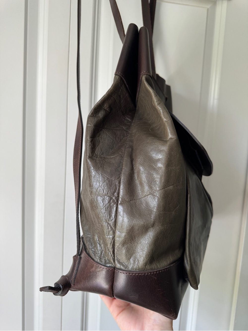 m0851 Leather Convertible Backpack Tote Bag Two Tone Olive Brown Made in Canada - Picture 10 of 14